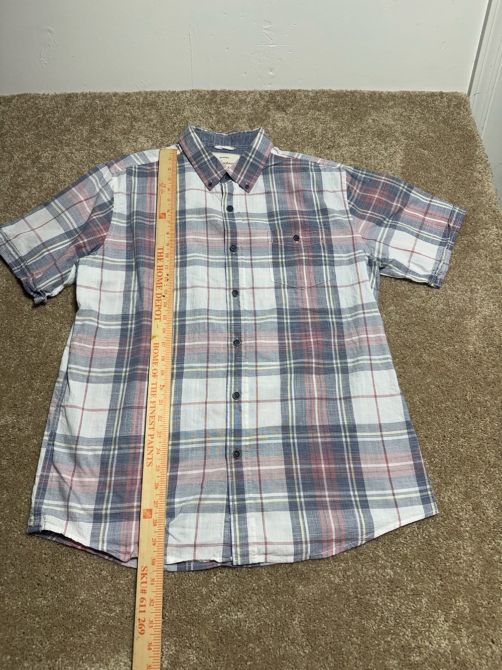 Men's Short-Sleeve Plaid Button-Up Shirt - Blue & Red